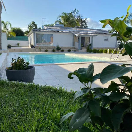 Roby Holiday home *