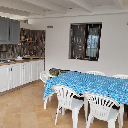 Сasa de vacaciones Roby *